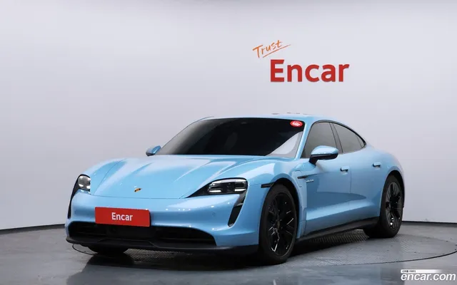 Porsche Taycan — миниатюра 1