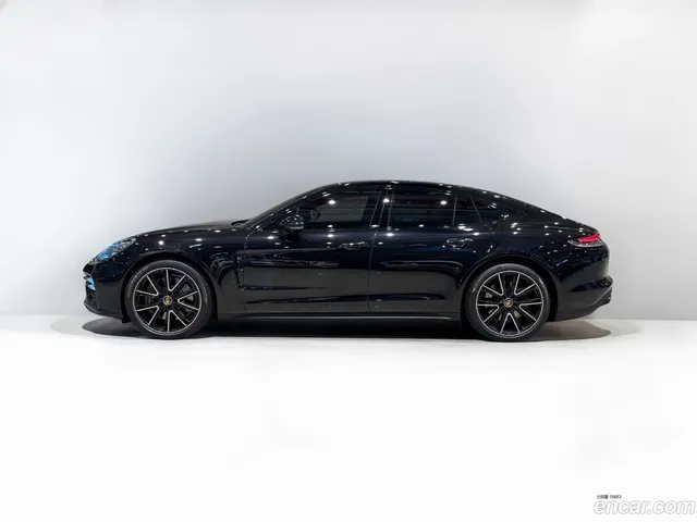 Porsche Panamera (971) 2.9 AWD — миниатюра 1