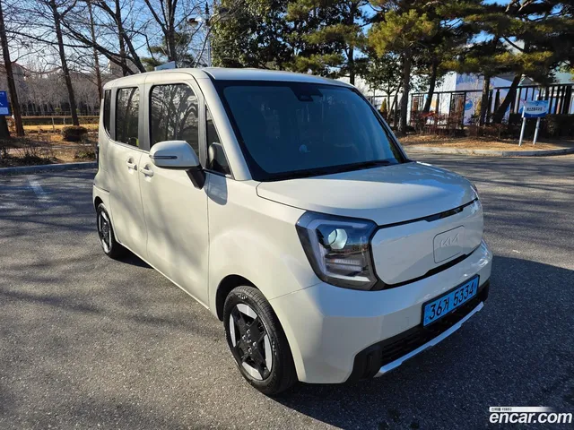 Kia EV — миниатюра 1