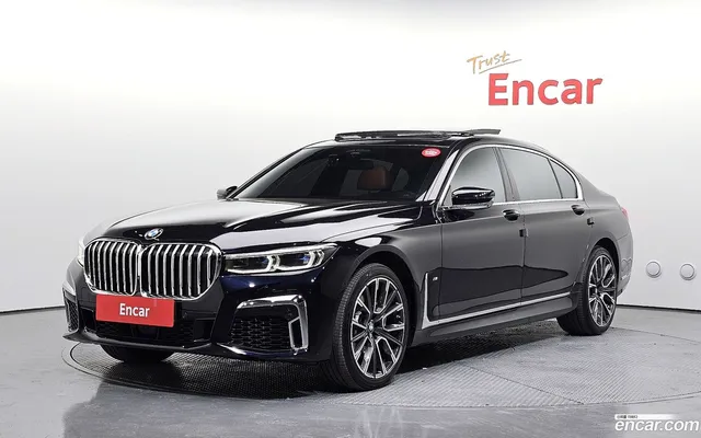 BMW 7 Series (G11) 740Li xDrive M — миниатюра 1
