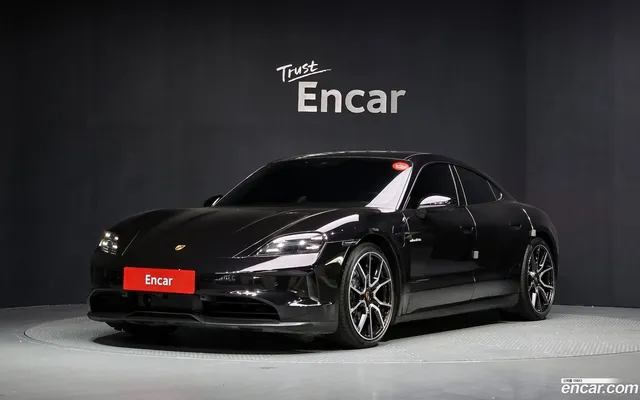 Porsche Taycan — миниатюра 1