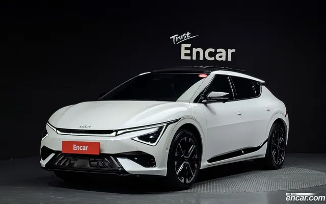 Kia EV6 2WD — миниатюра 1