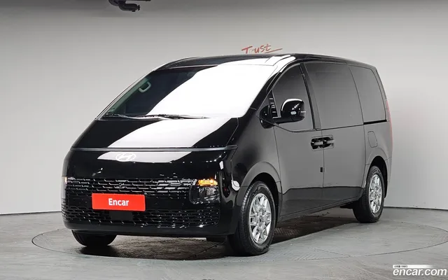 Hyundai Staria HEV 1.6 3 — миниатюра 1