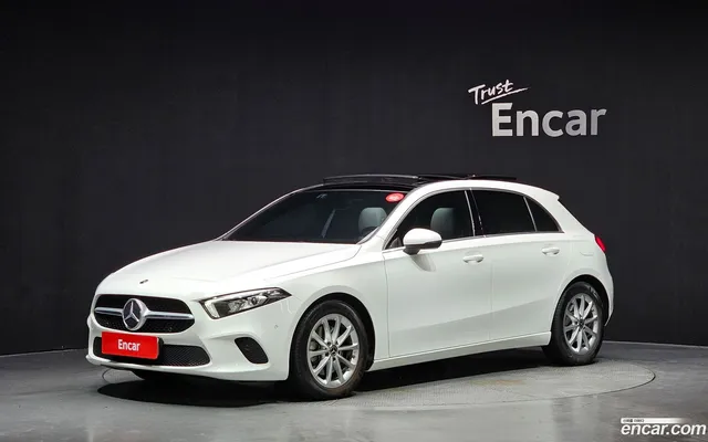 Mercedes-Benz A-Class (W177) A220 — миниатюра 1