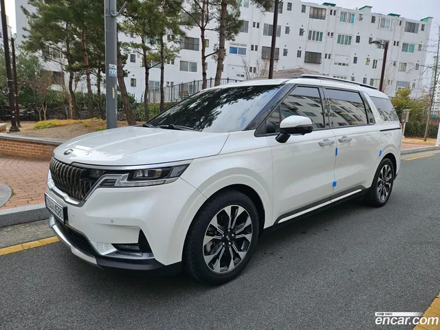 Kia Carnival 9 — миниатюра 1