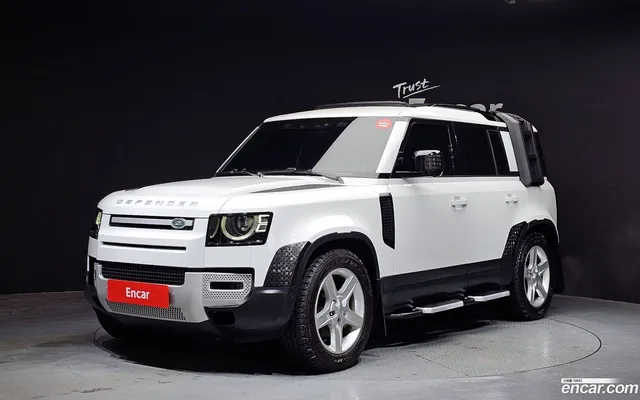 Land Rover (L663) 110 D250 SE — миниатюра 1