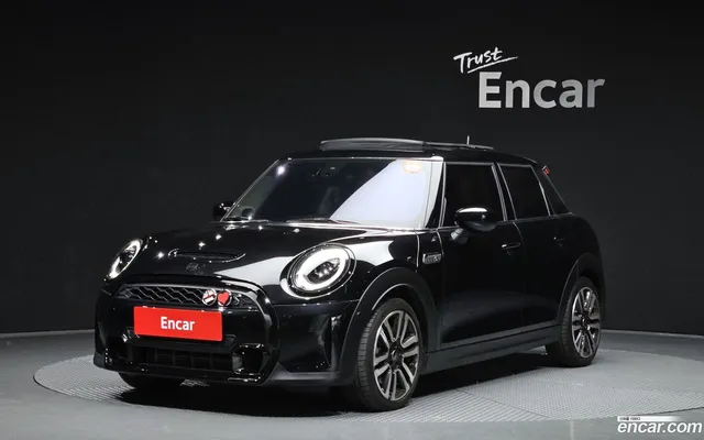 MINI Cooper S 5 — миниатюра 1