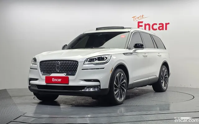 Lincoln Aviator 3.0 AWD — миниатюра 1