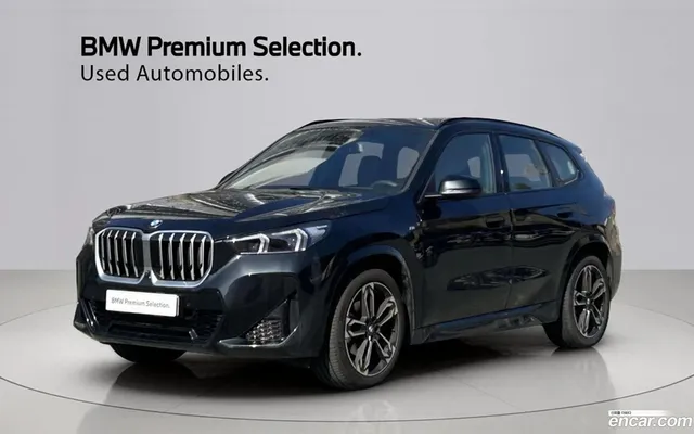 BMW X1 (U11) xDrive 20i M — миниатюра 1