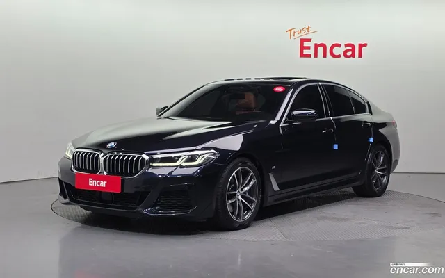BMW 5 Series (G30) 520i M — миниатюра 1