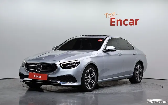 Mercedes-Benz E-Class (W213) E250 — миниатюра 1