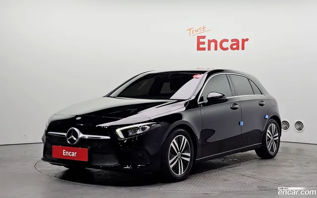 Mercedes-Benz A-Class (W177) A220 — миниатюра 1