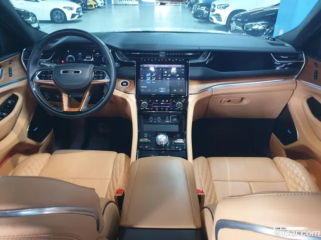 Jeep Grand Cherokee (WL) L 3.6 — миниатюра 1