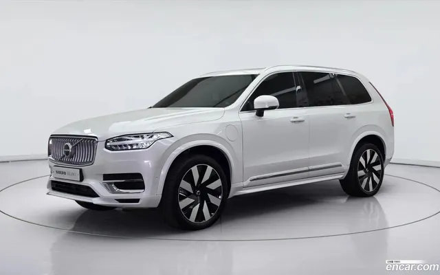 Volvo XC90 T8 — миниатюра 1