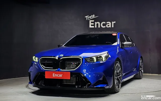 BMW M5 (G90) M5 — миниатюра 1