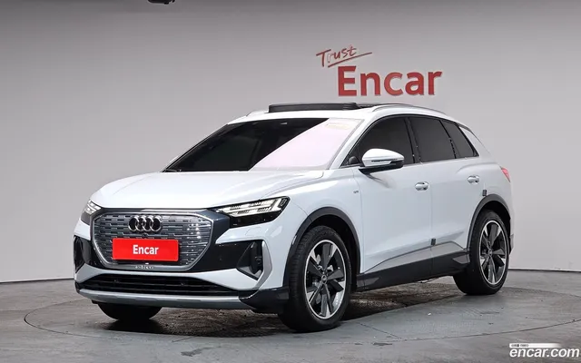 Audi Q4 e-tron (F4) 40 — миниатюра 1