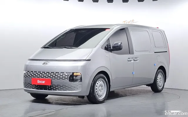 Hyundai Staria 3 — миниатюра 1