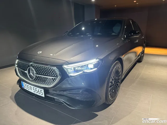 Mercedes-Benz E-Class (W214) E450 4MATIC AMG Line — миниатюра 1