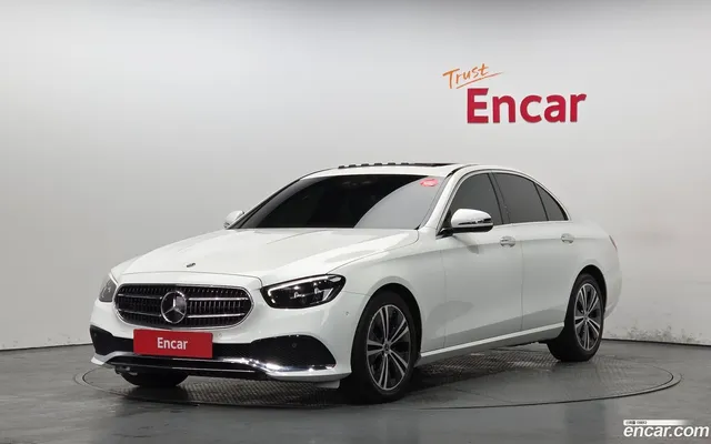 Mercedes-Benz E-Class (W213) E250 — миниатюра 1