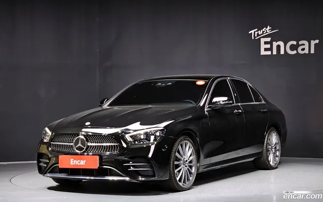 Mercedes-Benz E-Class (W213) E350 4MATIC AMG Line — миниатюра 1