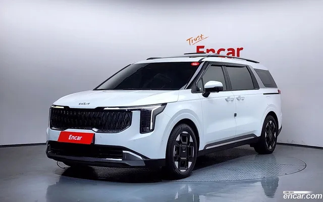 Kia Carnival 7 — миниатюра 1