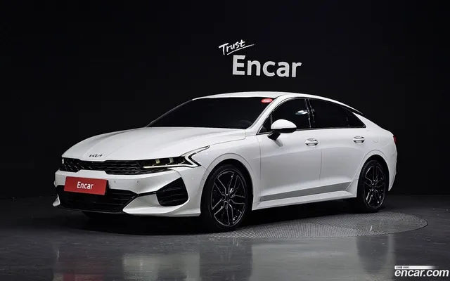 Kia K5 1.6 — миниатюра 1