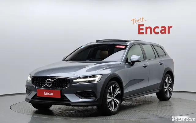 Volvo V60 2 B5 AWD — миниатюра 1