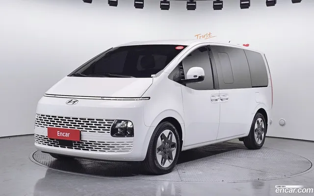 Hyundai Staria 4WD 9 — миниатюра 1