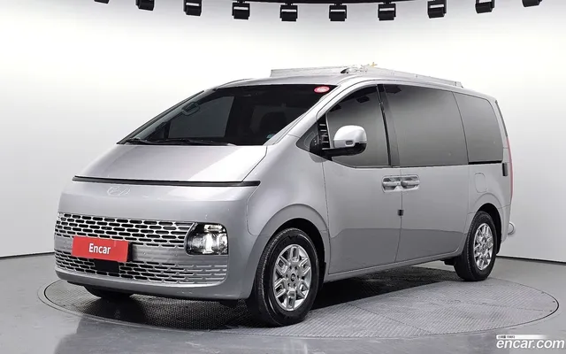 Hyundai Staria HEV 1.6 — миниатюра 1