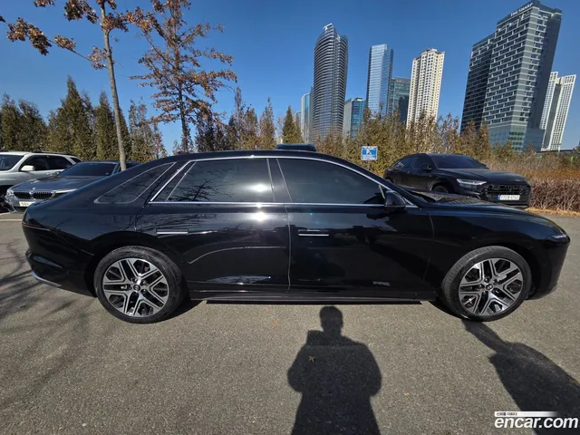 Hyundai Grandeur (GN7) 2.5 2WD — миниатюра 1