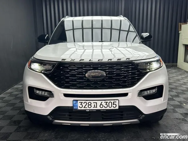 Ford Explorer 3.0 4WD — миниатюра 1