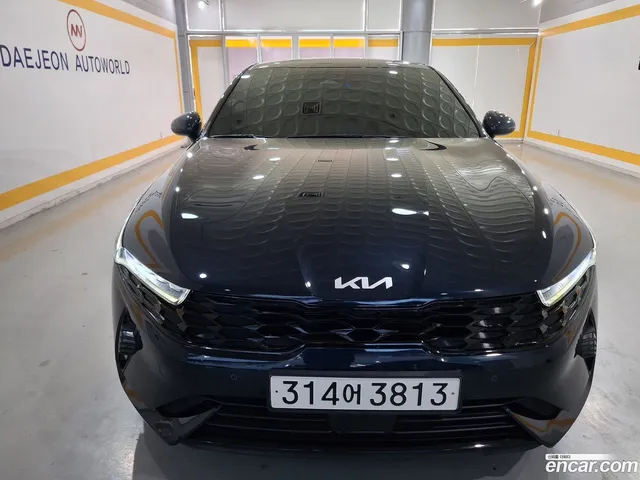 Kia K5 Hybrid — миниатюра 1