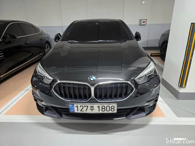 BMW 2 Series Gran Coupe (F44) 220i — миниатюра 1