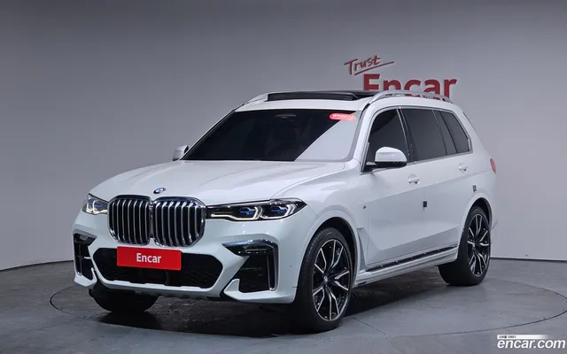 BMW X7 (G07) xDrive 40i M 6 — миниатюра 1