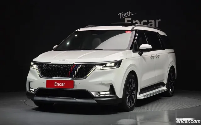 Kia Carnival 7 — миниатюра 1