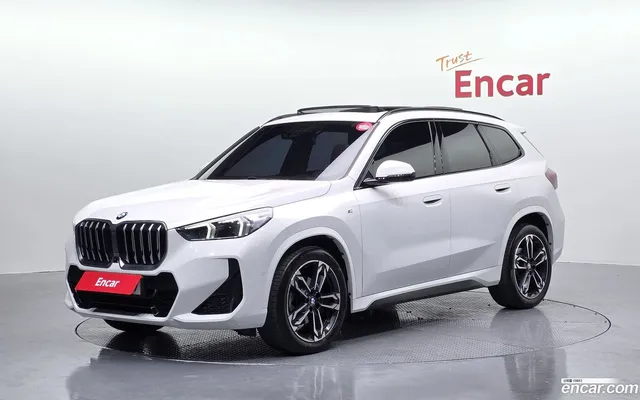 BMW X1 (U11) sDrive 20i M — миниатюра 1