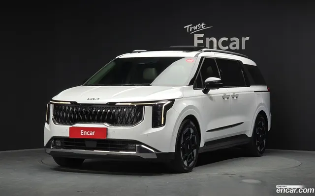 Kia Carnival 7 — миниатюра 1