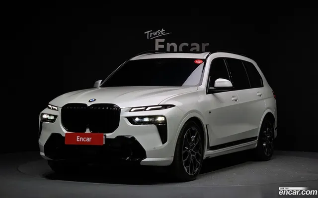 BMW X7 (G07) xDrive 40i M 7 — миниатюра 1