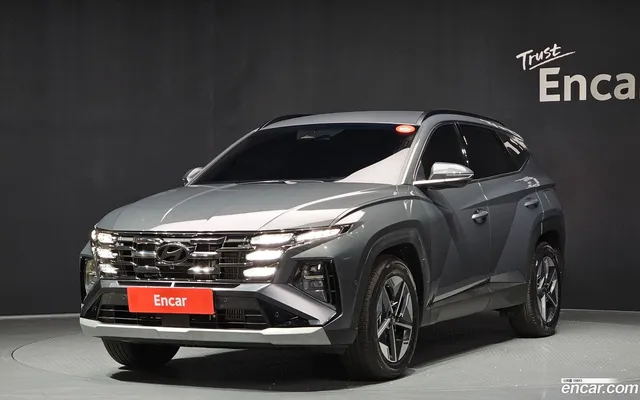 Hyundai Tucson NX4 1.6 4WD — миниатюра 1