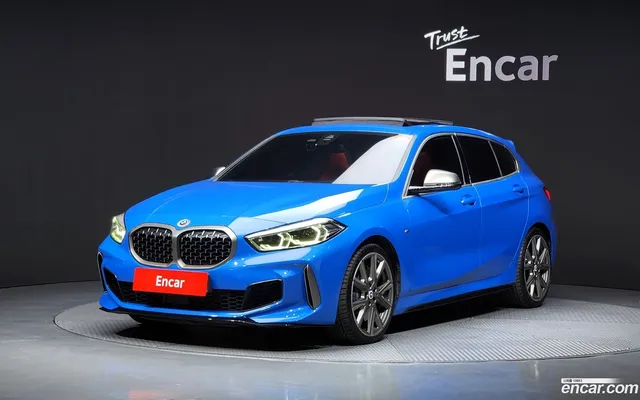 BMW 1 Series (F40) M135i xDrive — миниатюра 1