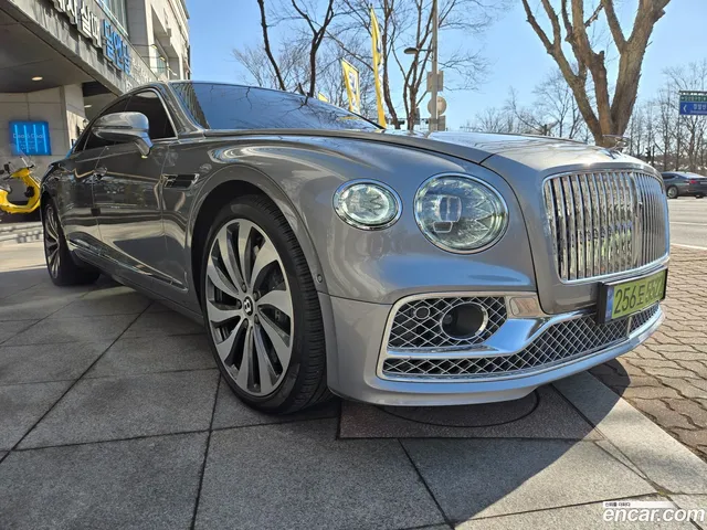 Bentley Flying Spur 4.0 — миниатюра 1