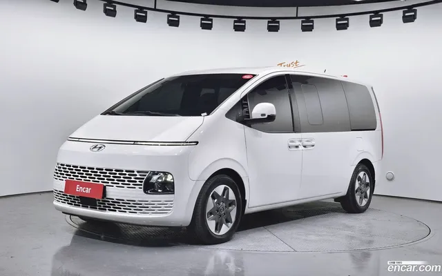 Hyundai Staria 4WD 9 — миниатюра 1