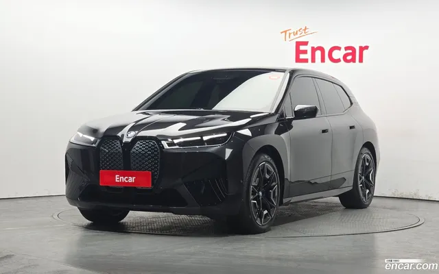 BMW iX xDrive50 — миниатюра 1