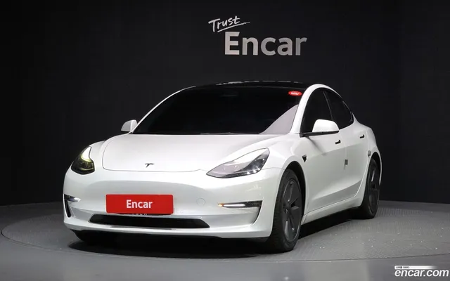 Tesla Model 3 AWD — миниатюра 1