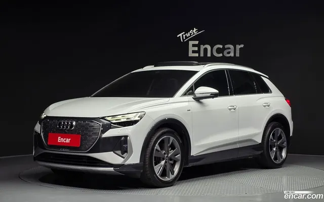 Audi Q4 e-tron (F4) 40 — миниатюра 1