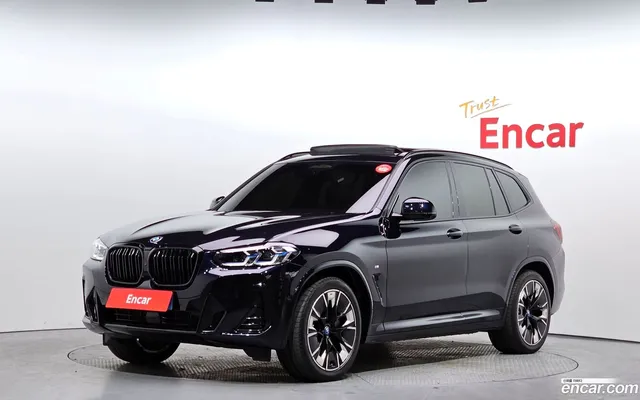 BMW iX3 M — миниатюра 1