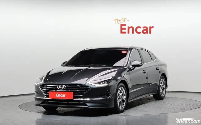 Hyundai Sonata (DN8) 2.0 — миниатюра 1