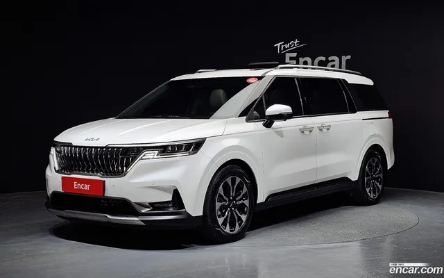 Kia Carnival 7 — миниатюра 1
