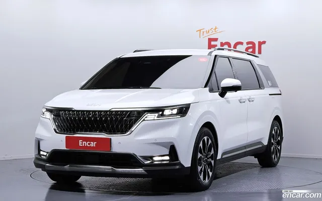 Kia Carnival 7 — миниатюра 1