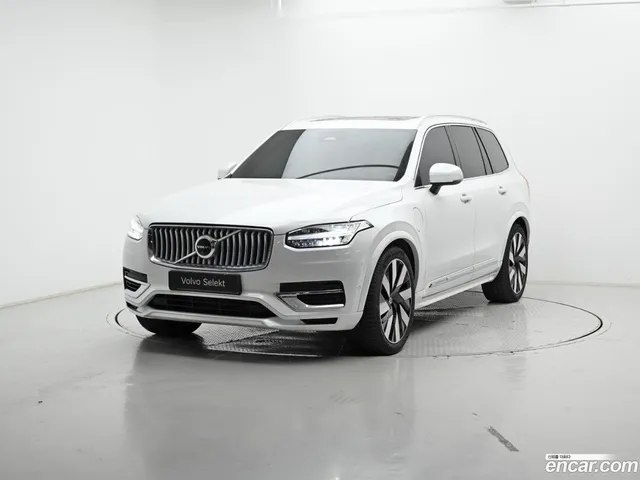 Volvo XC90 T8 — миниатюра 1